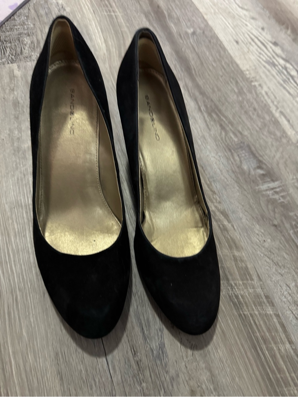 Black Pointed-Toe Pumps with Gold Insole